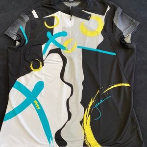 Ladies tennis top